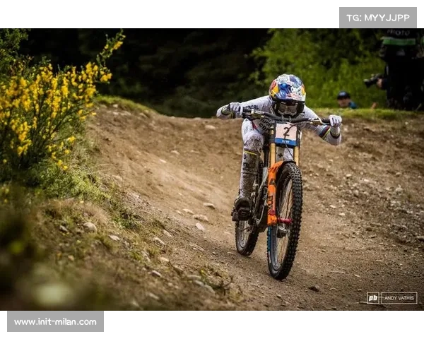雨战持续：Leogang赛道树桩技术段成摔车高发区